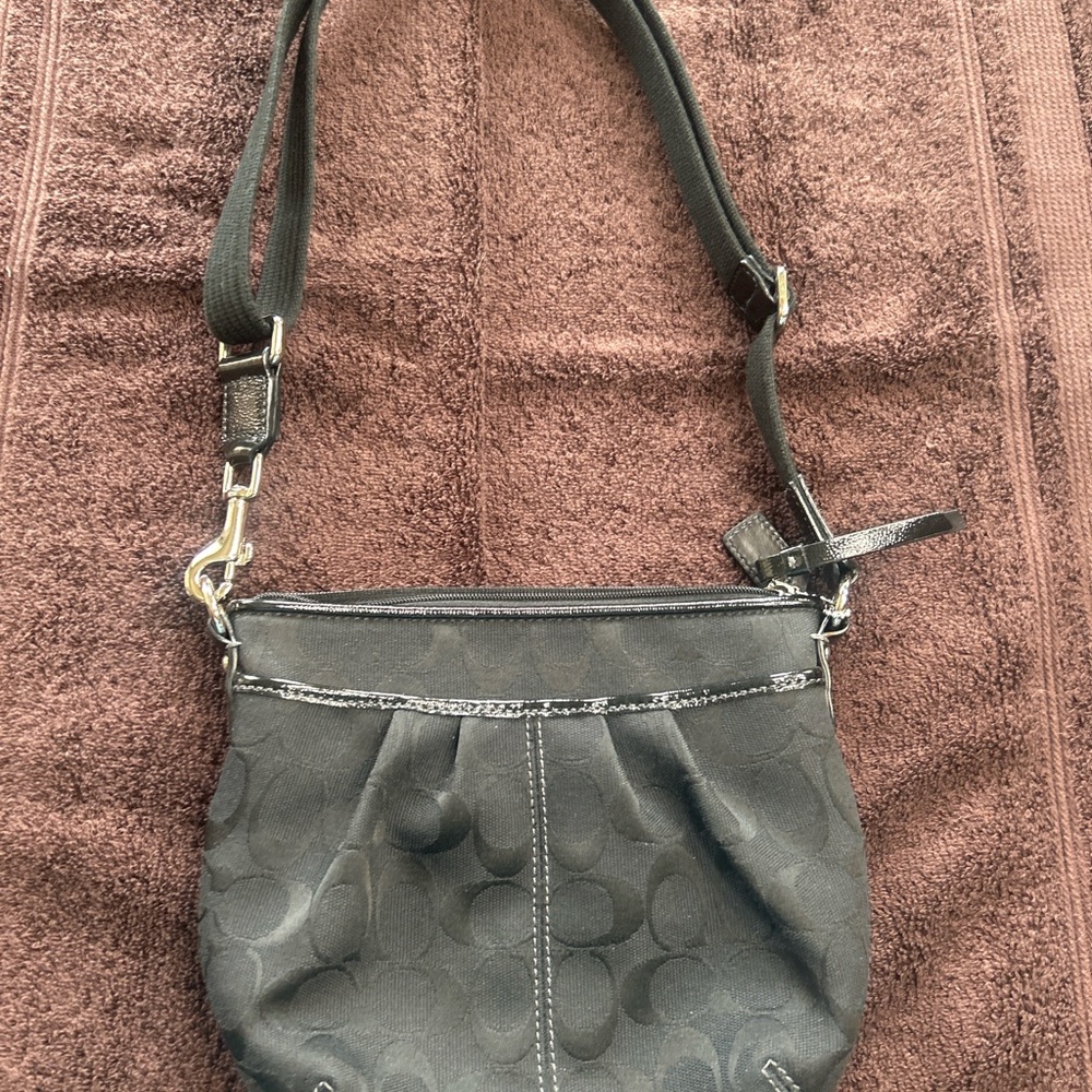 Elegant Black Shoulder Bag